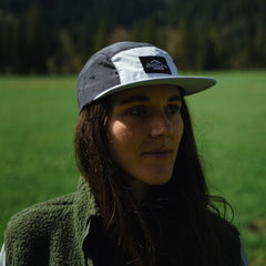 Recycled "Active" five-panel Cap in Powder/Navy